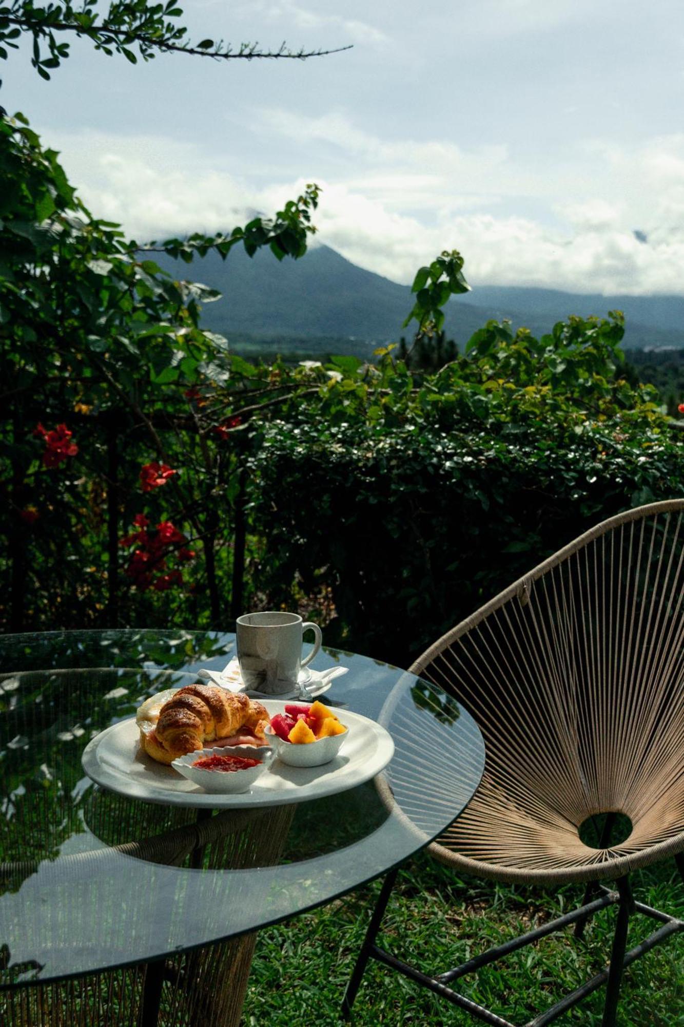 Hotel Juayua ภายนอก รูปภาพ